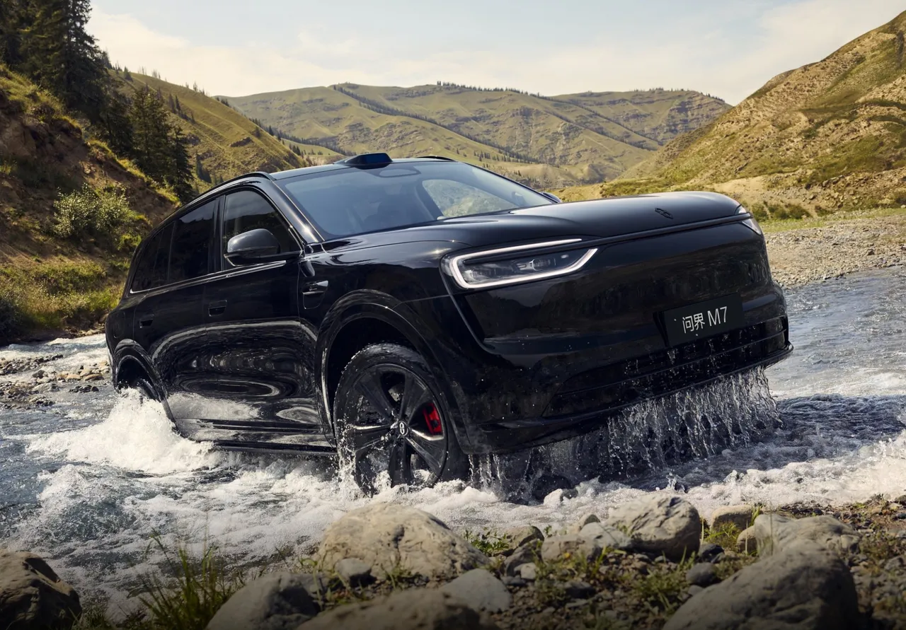 AITO M7 EREV Pro+ AWD 2026