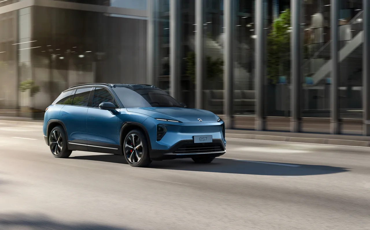 NIO El7 2023